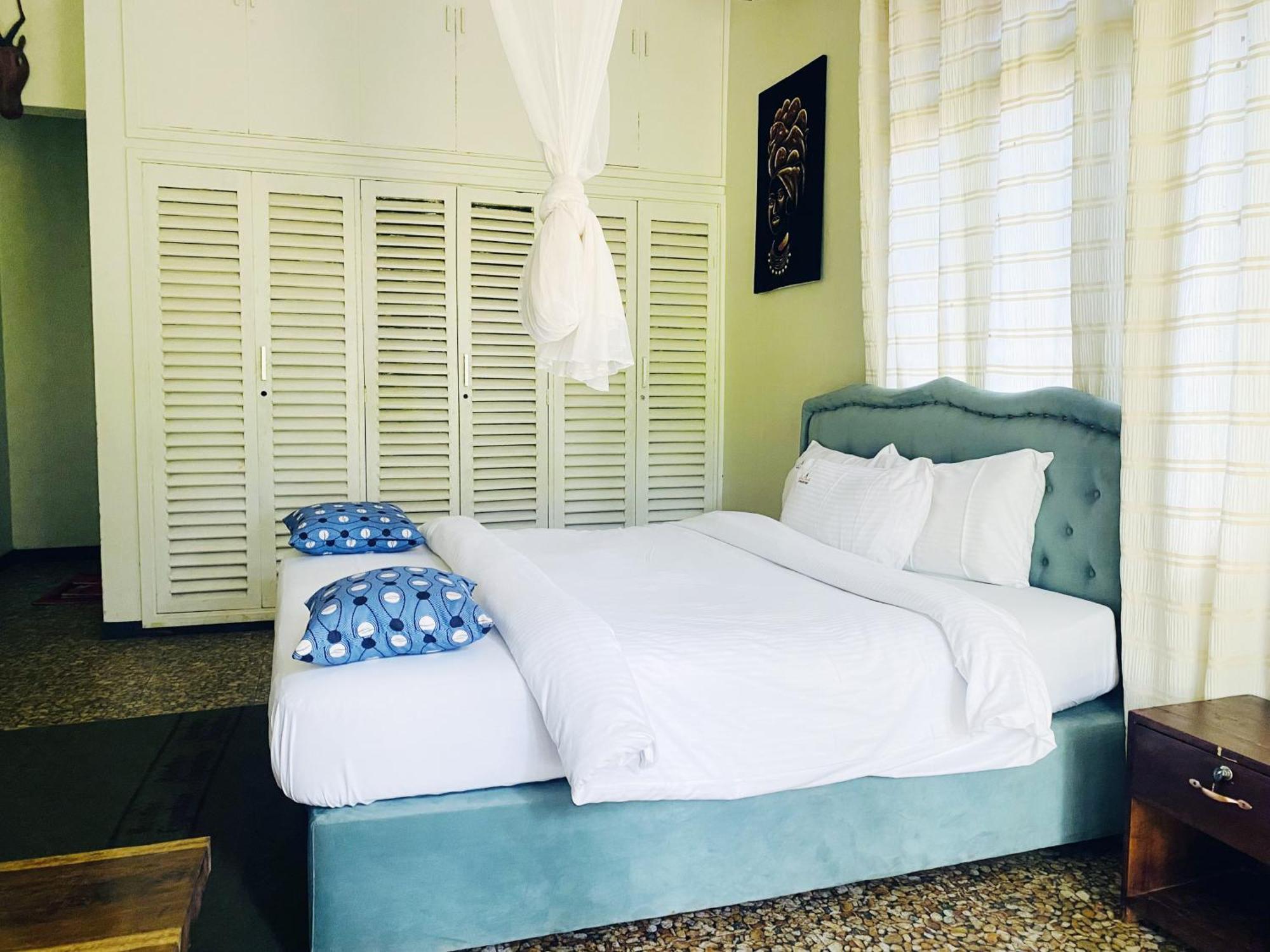 Afro Smile Hotel & Guest House Τζίντζα Εξωτερικό φωτογραφία
