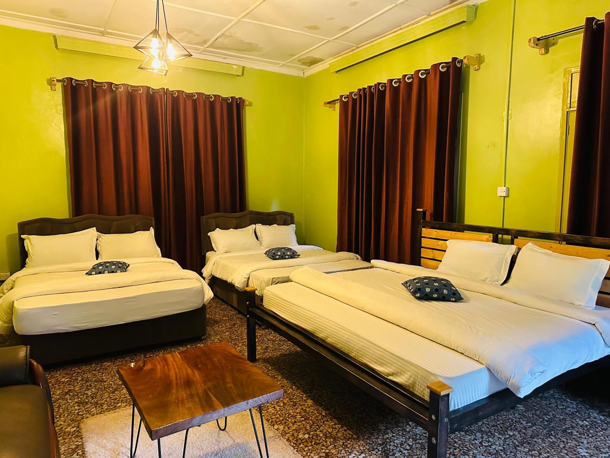 Afro Smile Hotel & Guest House Τζίντζα Εξωτερικό φωτογραφία